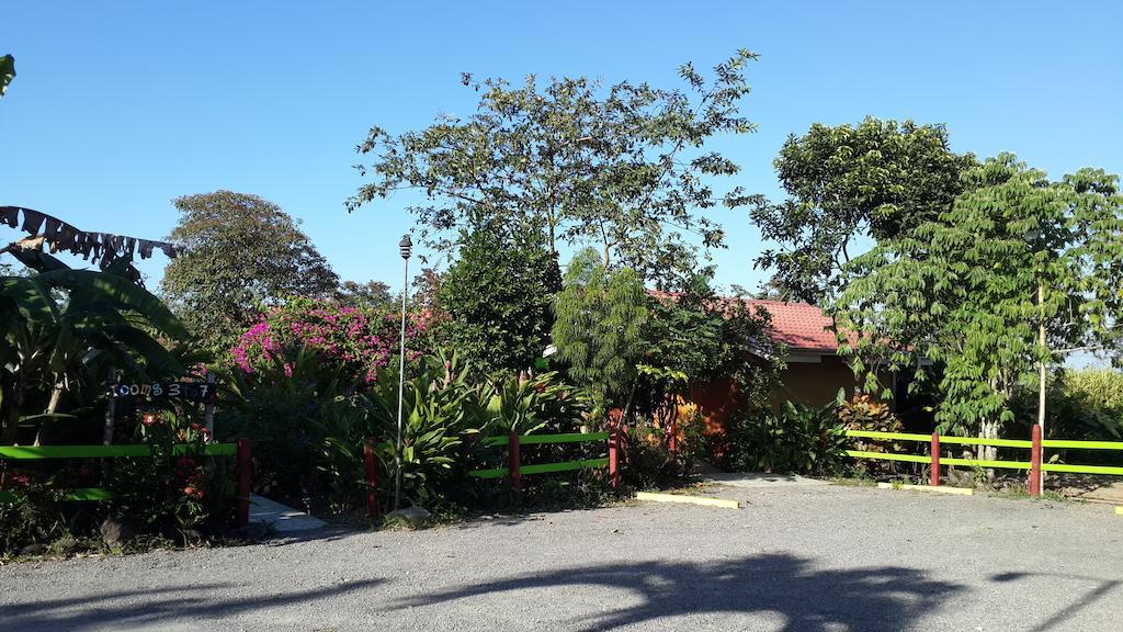 Hotel Roca Negra Del Arenal La Fortuna Luaran gambar